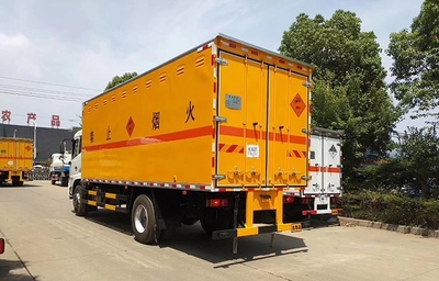 可信賴的危險品運輸車輛選擇與市場行情解析